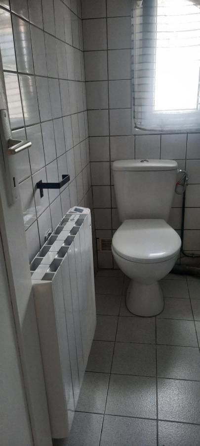 Maison En Location Fresnes Sur Marne Luaran gambar